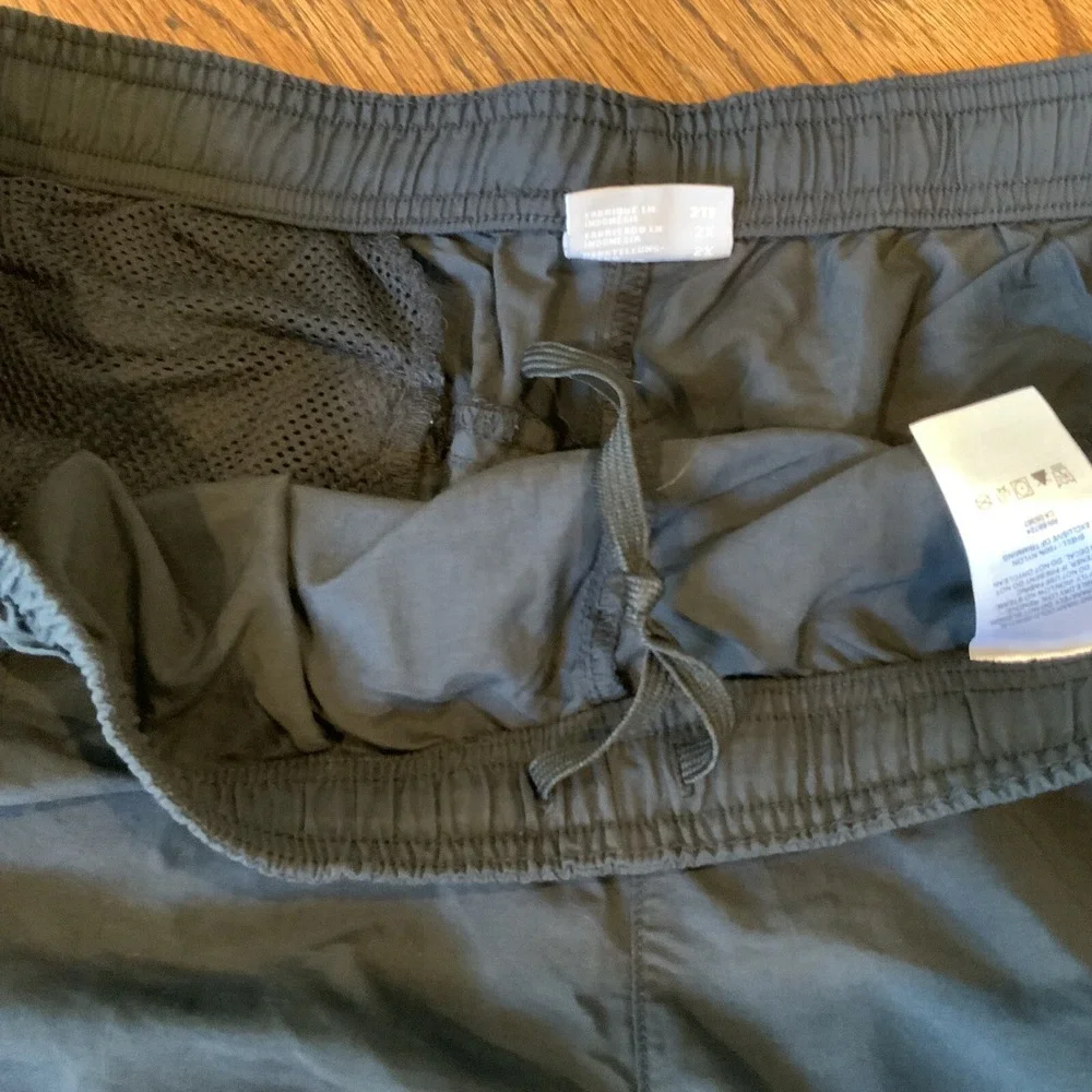 COLUMBIA 2XL Black Nylon Shorts Elastic Waist Pockets Hiking Fishing Swimming